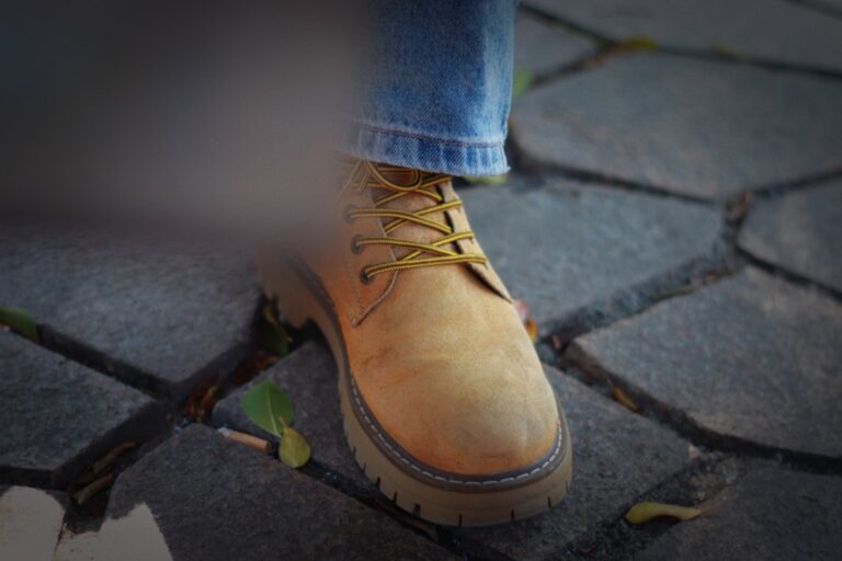 Casual Fashion Essentials You Can’t Miss from Urban Laces